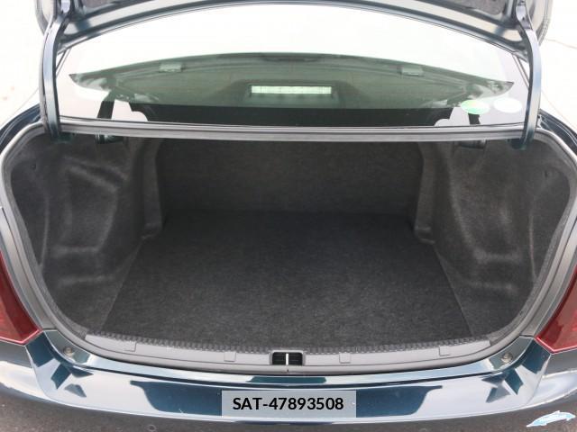 Toyota COROLLA AXIO 2018-11 7796323-18