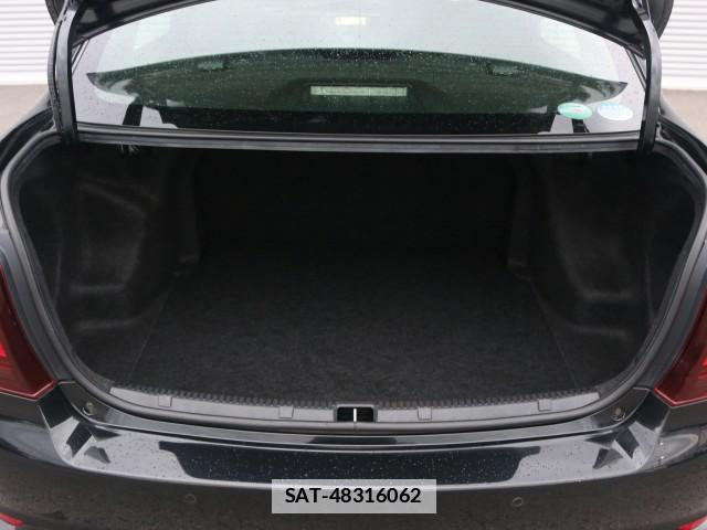 Toyota COROLLA AXIO 2019-05 7796371-18
