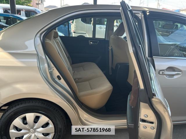 Toyota COROLLA AXIO 2013-08 7808939-10