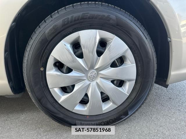 Toyota COROLLA AXIO 2013-08 7808939-18
