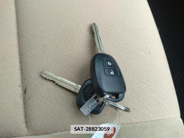 Toyota COROLLA AXIO 2013-04 7810258-10