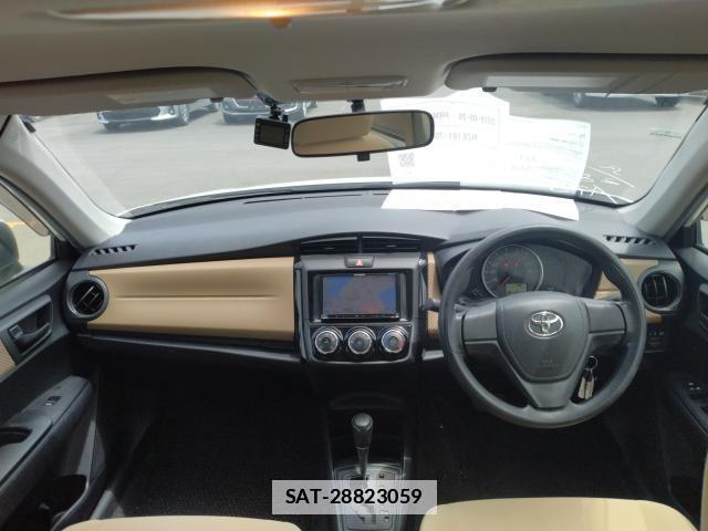 Toyota COROLLA AXIO 2013-04 7810258-2