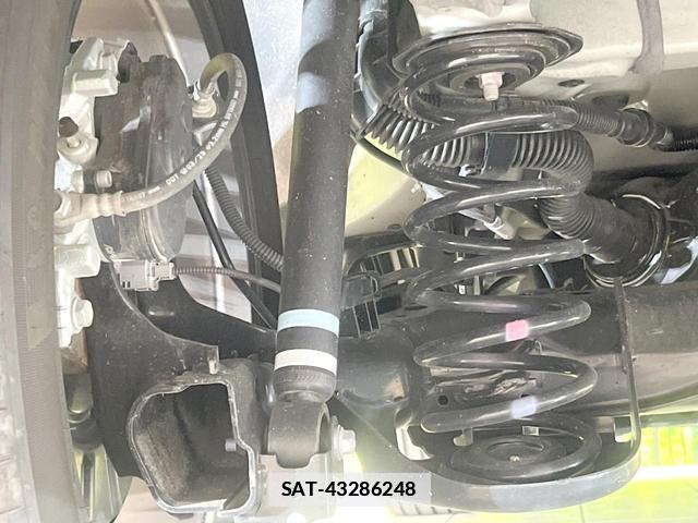 Toyota COROLLA CROSS 2025-04 7805073-19