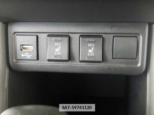 Toyota COROLLA CROSS 2023-06 7810799-10