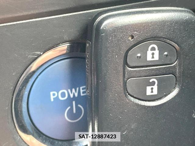 Toyota COROLLA FIELDER 2017-12 7804092-4