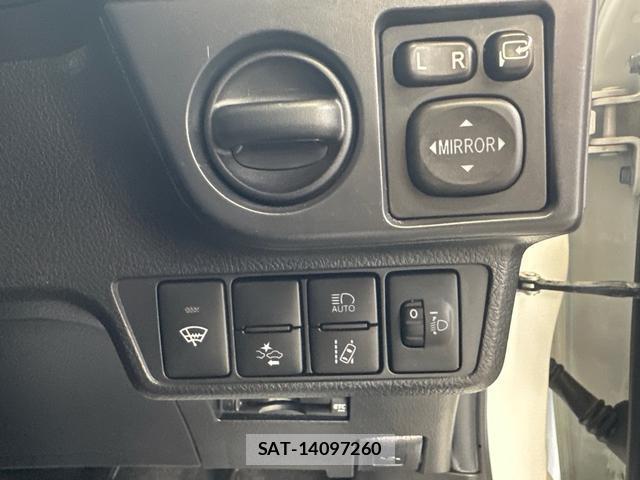 Toyota COROLLA FIELDER 2018-08 7808946-7