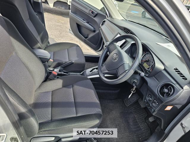 Toyota COROLLA FIELDER 2018-05 7809933-3