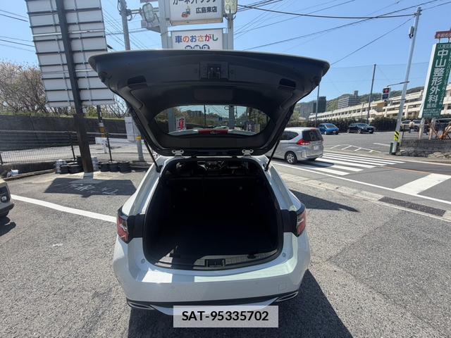 Toyota COROLLA TOURING 2019-11 7796776-12