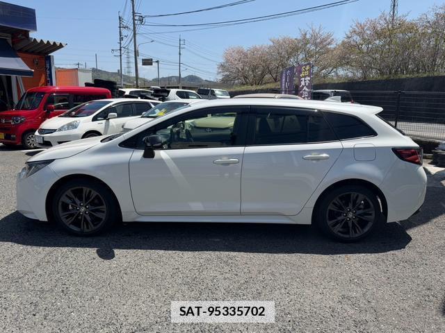 Toyota COROLLA TOURING 2019-11 7796776-4