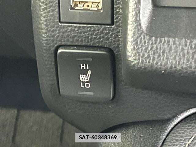 Toyota COROLLA TOURING 2020-11 7801908-17