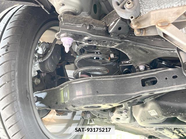 Toyota COROLLA TOURING 2025-03 7805077-19