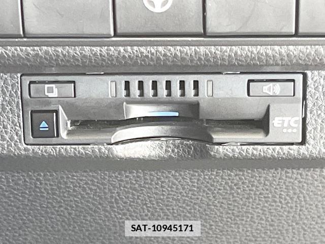 Toyota COROLLA TOURING 2022-09 7805095-6