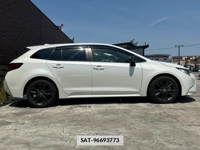Toyota COROLLA TOURING 2021-04 7809057-17