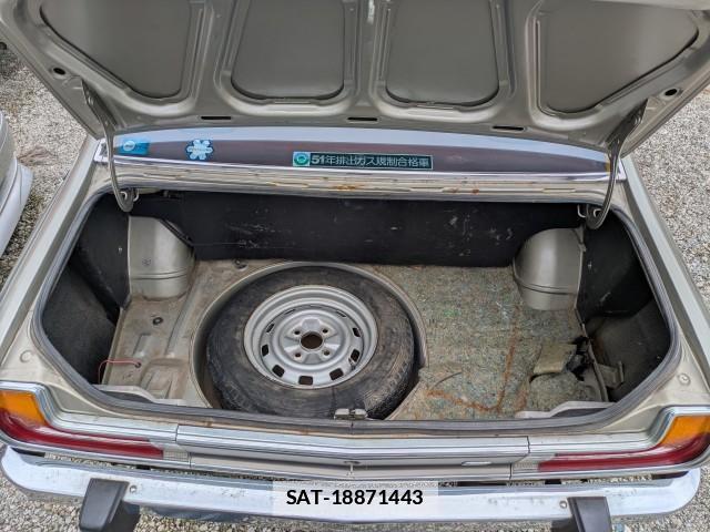 Mazda Cosmo 1976-09 7797403-18