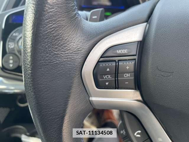 Honda CR-Z 2012-03 7793726-10