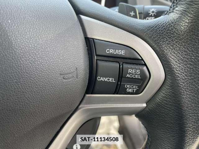 Honda CR-Z 2012-03 7793726-11