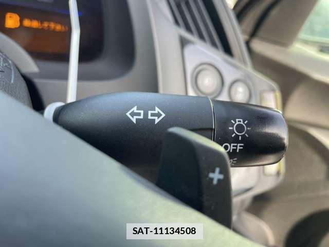 Honda CR-Z 2012-03 7793726-3