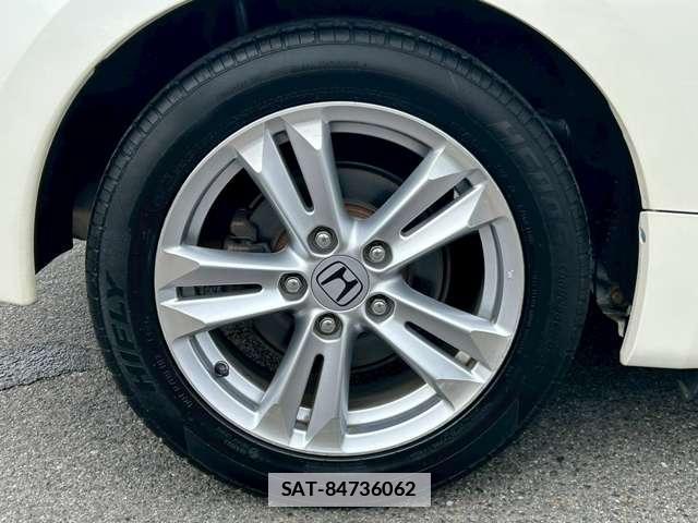 Honda CR-Z 2011-03 7795609-11