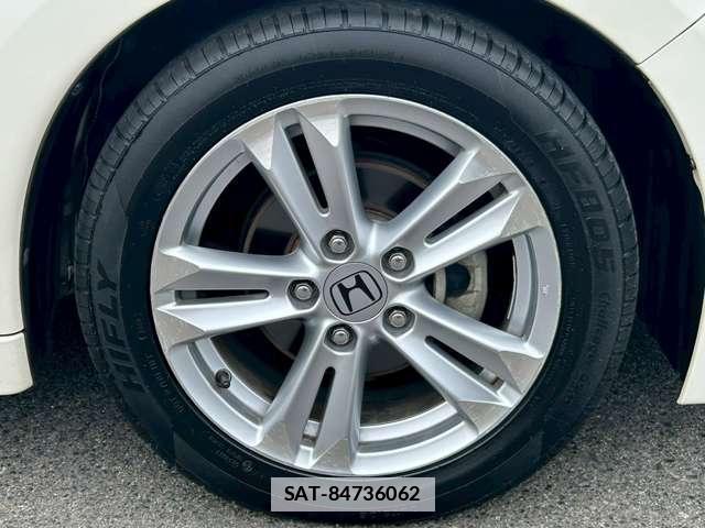 Honda CR-Z 2011-03 7795609-12