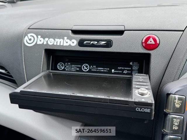 Honda CR-Z 2010-03 7796409-17