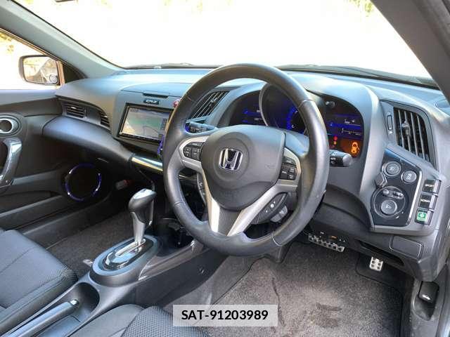 Honda CR-Z 2011-11 7797024-12