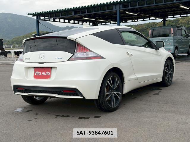 Honda CR-Z 2013-03 7797214-12