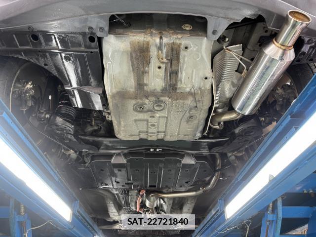 Honda CR-Z 2011-06 7797767-11