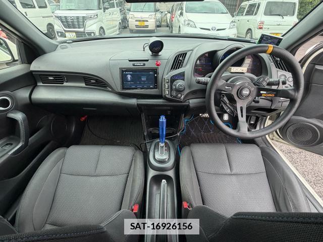 Honda CR-Z 2011-08 7808550-2