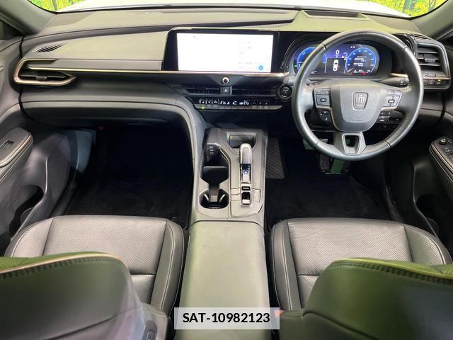 Toyota Crown Crossover 2023-02 7793273-1