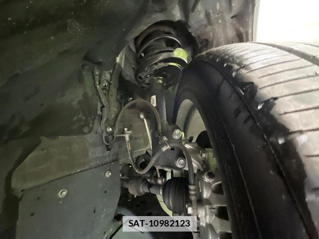 Toyota Crown Crossover 2023-02 7793273-19
