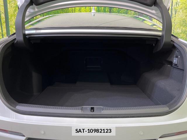 Toyota Crown Crossover 2023-02 7793273-9