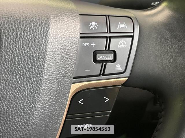 Toyota Crown Crossover 2023-01 7793300-4