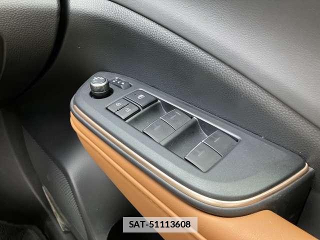 Toyota Crown Crossover 2023-03 7793722-11