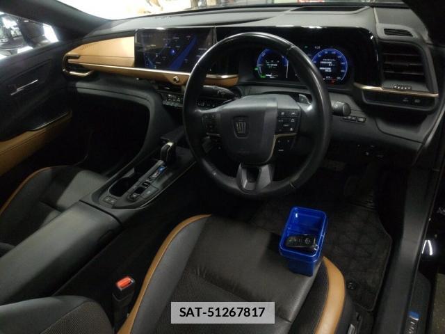 Toyota Crown Crossover 2023-03 7795085-2