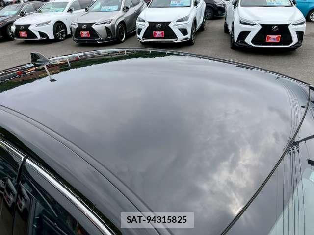 Toyota Crown Crossover 2022-10 7795734-13