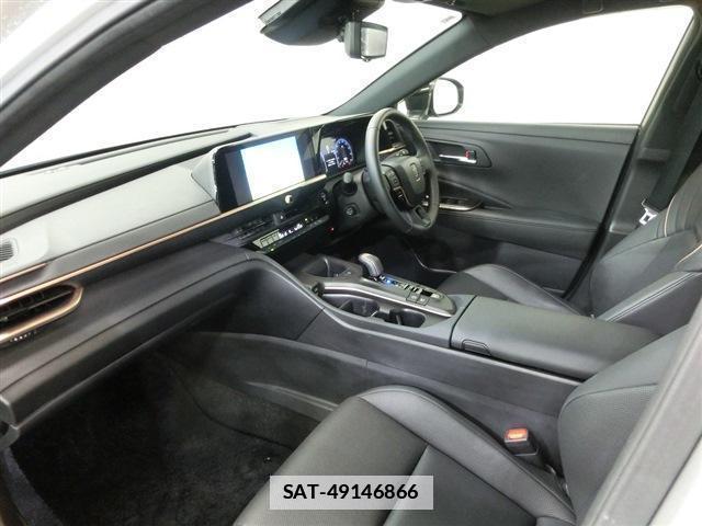 Toyota Crown Crossover 2024-03 7797950-2