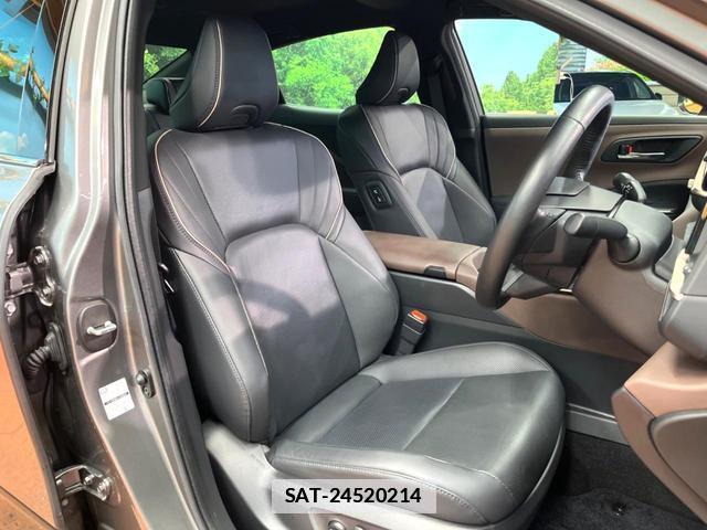Toyota Crown Crossover 2024-03 7799117-10