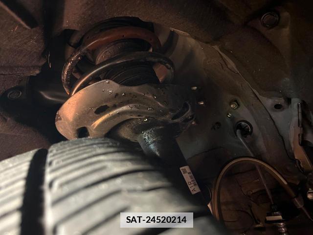 Toyota Crown Crossover 2024-03 7799117-19