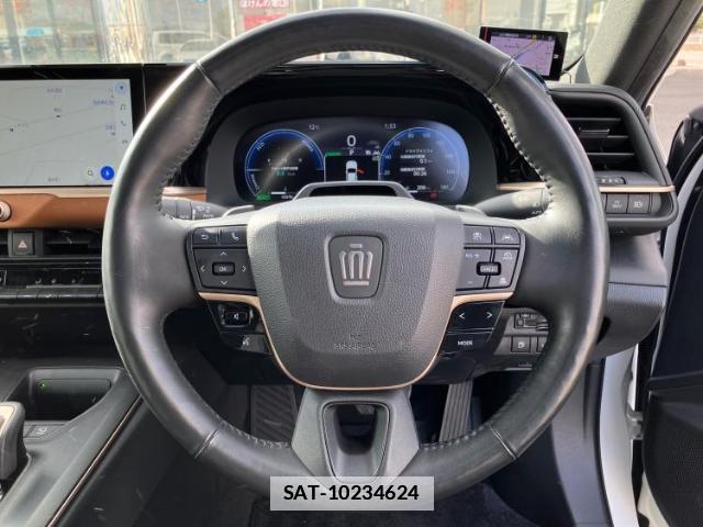 Toyota Crown Crossover 2023-06 7800246-15
