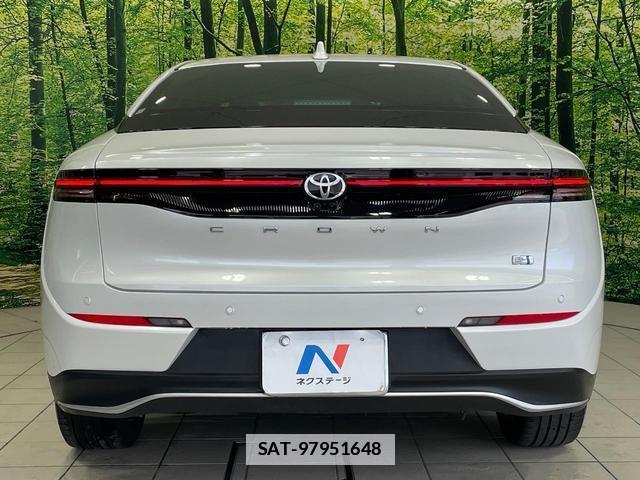 Toyota Crown Crossover 2023-03 7801576-14