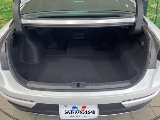 Toyota Crown Crossover 2023-03 7801576-9