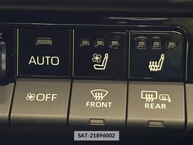 Toyota Crown Crossover 2024-03 7802513-4