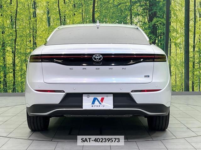 Toyota Crown Crossover 2023-02 7804846-14