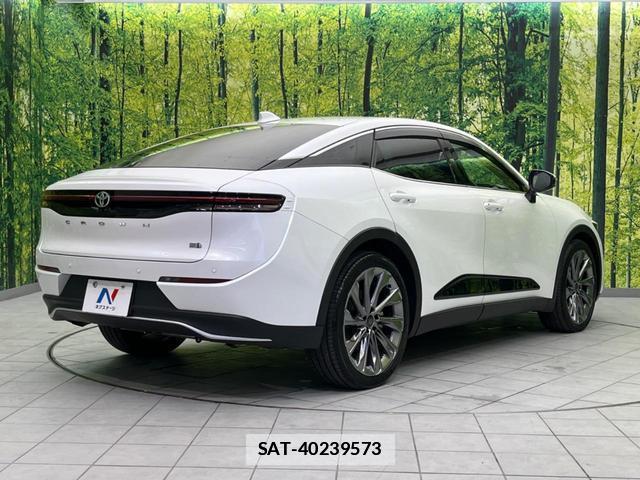 Toyota Crown Crossover 2023-02 7804846-16