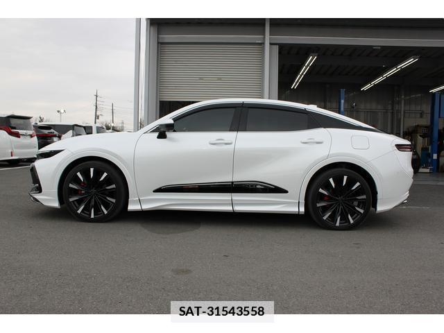 Toyota Crown Crossover 2023-07 7809471-12