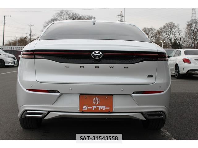 Toyota Crown Crossover 2023-07 7809471-16