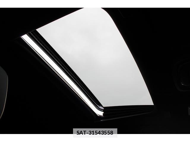 Toyota Crown Crossover 2023-07 7809471-4