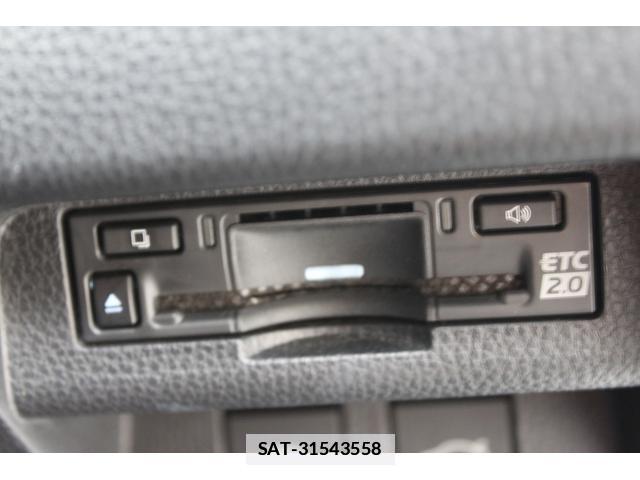 Toyota Crown Crossover 2023-07 7809471-6
