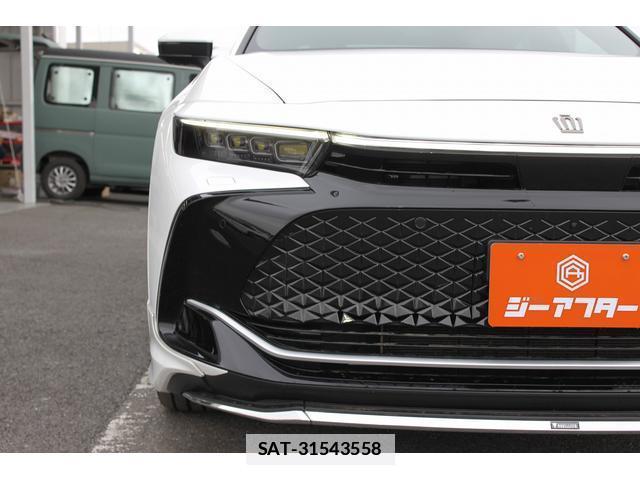 Toyota Crown Crossover 2023-07 7809471-9