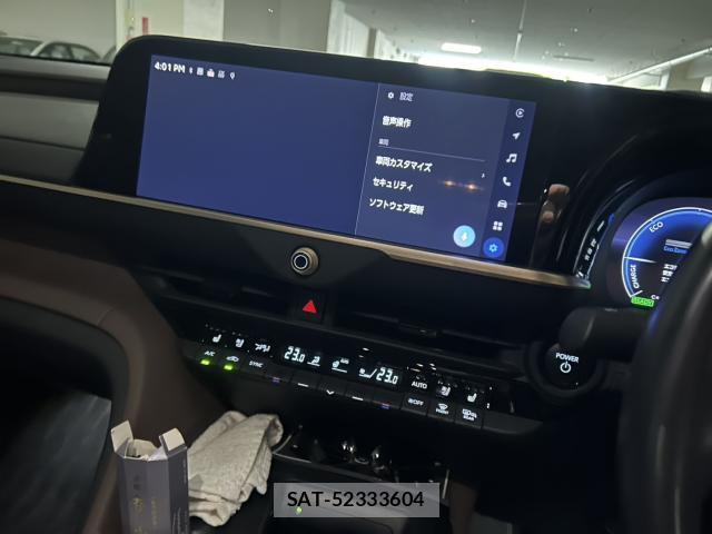 Toyota Crown Crossover 2022-10 7809568-3